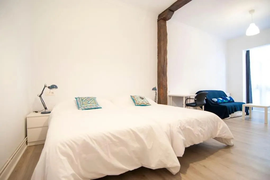 Familias Y Grupos - Muy Buena Ubicacion - Bilbao Apartment